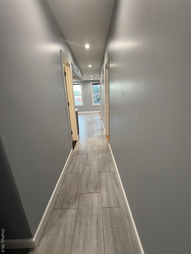 66-76 Fresh Pond Rd in Queens, NY - Building Photo - Building Photo