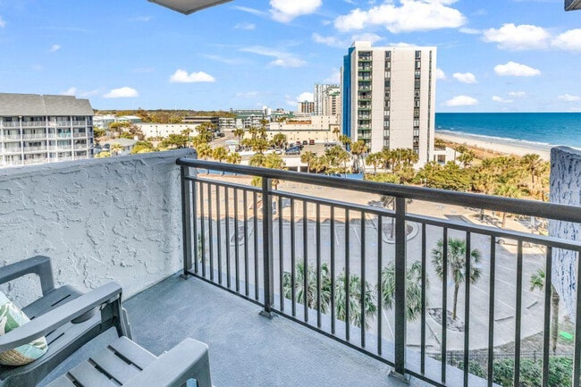 2001 S Ocean Blvd in Myrtle Beach, SC - Building Photo - Building Photo
