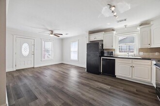 402 E 29th St in Houston, TX - Building Photo - Building Photo