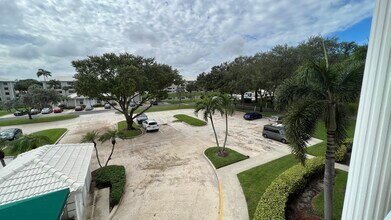 6097 Balboa Cir-Unit -303 in Boca Raton, FL - Building Photo - Building Photo