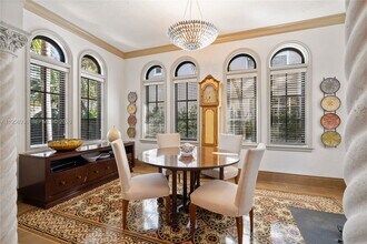 2330 Prairie Ave in Miami Beach, FL - Building Photo - Building Photo