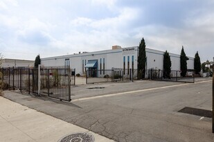 The Bungalows on Vermont Avenue in Torrance, CA - Building Photo
