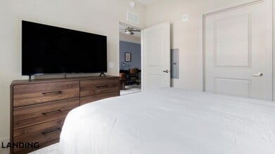 1216 N Atlantic Ave, Unit 448 in Daytona Beach, FL - Building Photo - Building Photo