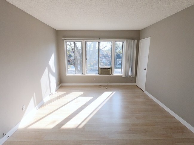 2807 Victory Blvd-Unit -C in Burbank, CA - Building Photo - Building Photo
