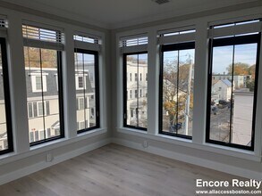 5 Adamson St in Boston, MA - Building Photo - Building Photo