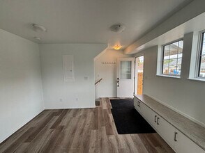 11820-11861 61 St NW in Edmonton, AB - Building Photo - Building Photo