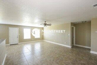 3919 Mist Flower Dr in Converse, TX - Building Photo - Building Photo