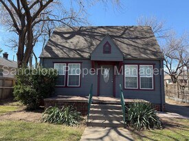 1244 S Gary Pl in Tulsa, OK - Building Photo
