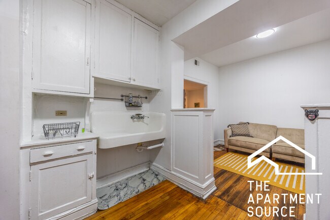 2023 N Humboldt Blvd, Unit G in Chicago, IL - Building Photo - Building Photo