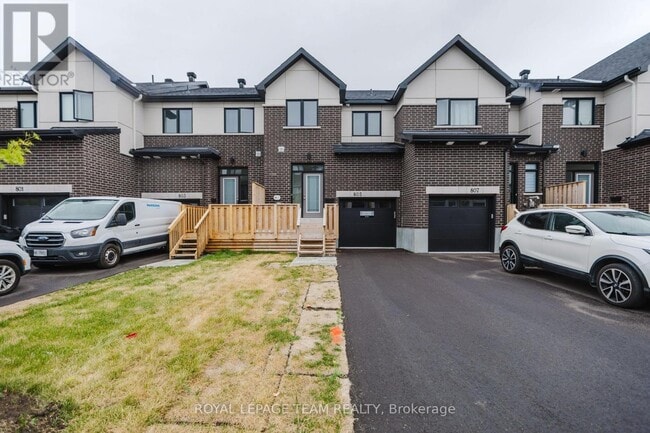 property at 805 Anciano Cres