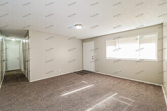 8506 Crystal Ave in Kansas City, MO - Building Photo - Building Photo