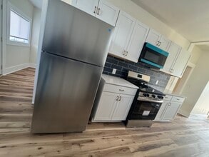 119 E 20th Ave in Munhall, PA - Foto de edificio - Building Photo