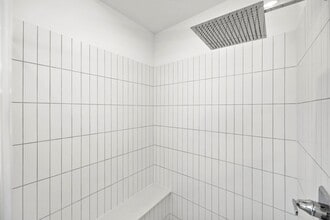 1540 W Tidwell Rd in Houston, TX - Building Photo - Building Photo