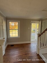 1019 Ray Rd SE in Roanoke, VA - Building Photo - Building Photo