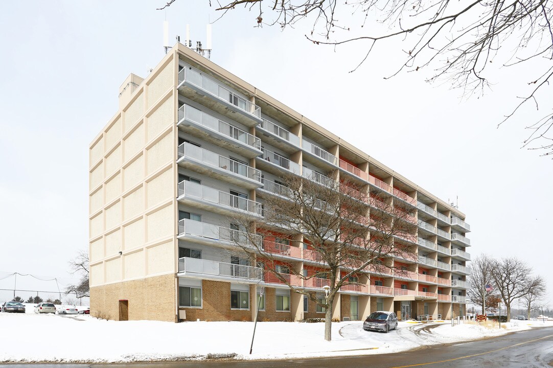 Robert J. Corbett Apartments in Pittsburgh, PA - Building Photo