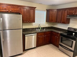 6043 Milne Blvd in New Orleans, LA - Building Photo - Building Photo