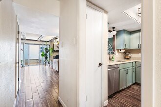 11303 Vance Jackson Rd in San Antonio, TX - Building Photo - Building Photo