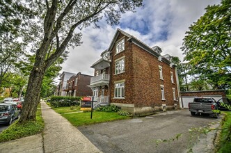 1358-1362 Barrin Rue in Québec, QC - Building Photo - Building Photo