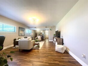 1551 NE 105th St in Miami Shores, FL - Building Photo - Building Photo