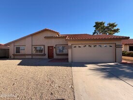 1421 N Salida Del Sol in Chandler, AZ - Building Photo