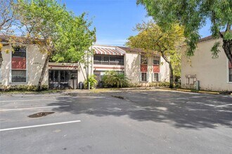 20170 NE 3rd Ct in Miami, FL - Building Photo - Building Photo