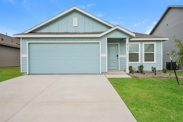 2721 Mistwood Dr in Fort Worth, TX - Building Photo