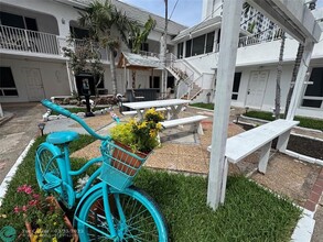 2115 N Ocean Blvd in Fort Lauderdale, FL - Building Photo - Building Photo