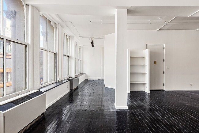 property at 1 Bond St