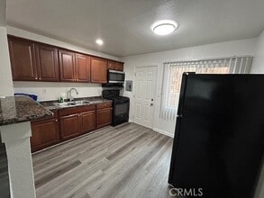 37067 Bankside Dr, Unit 3 in Cathedral City, CA - Building Photo - Building Photo