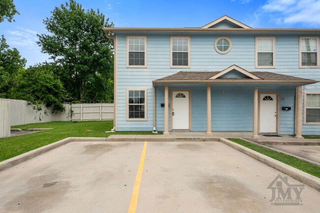 property at 819 Tidwell Rd