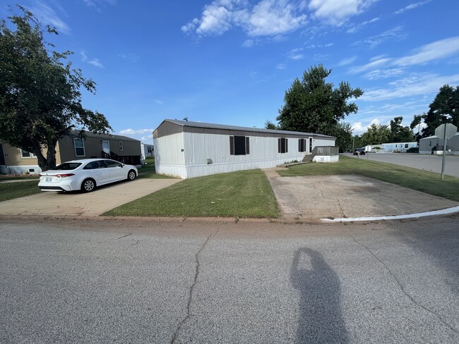 901 S Council Rd, Unit 73 in Oklahoma City, OK - Foto de edificio - Building Photo