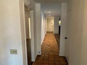 16411 Lauder Ln in Dallas, TX - Building Photo - Building Photo