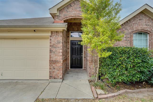 5137 Bayridge Ct in Fort Worth, TX - Foto de edificio - Building Photo