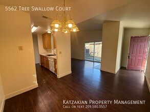 5562 Tree Swallow Ct in Stockton, CA - Building Photo - Building Photo