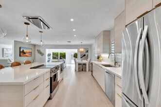 530 NW 14th St in Delray Beach, FL - Building Photo - Building Photo