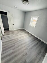 1713 Maple St, Unit #2 in South Milwaukee, WI - Foto de edificio - Building Photo