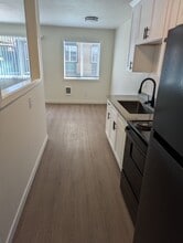 Asher Park Apartments in Tigard, OR - Foto de edificio - Building Photo