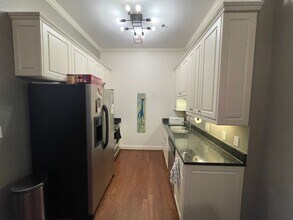 705 Maple St in Columbia, SC - Foto de edificio - Building Photo