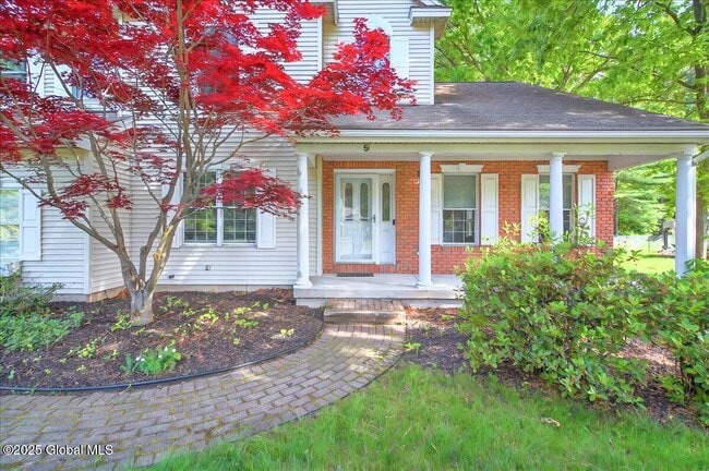 9 Tracey Ct in Clifton Park, NY - Building Photo - Building Photo