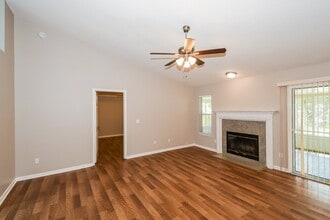 1348 High Plains Dr S, Unit 101 in Jacksonville, FL - Foto de edificio - Building Photo