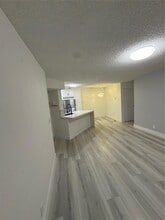 3470 Pinewalk Dr N in Margate, FL - Foto de edificio - Building Photo