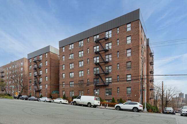 3600 Fieldston Rd in Bronx, NY - Building Photo - Building Photo