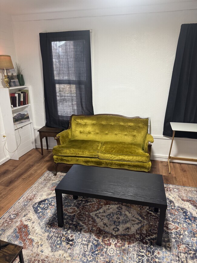 1015 Pine Ave in Kemmerer, WY - Building Photo - Building Photo