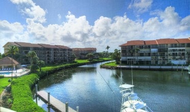 1301 Seafarer Cir-Unit -305 in Jupiter, FL - Building Photo - Building Photo