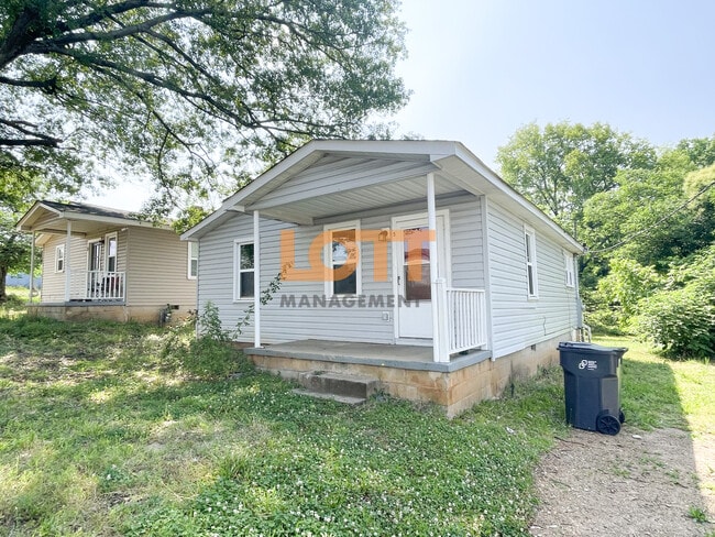 5 Saint Clair St in Greenville, SC - Building Photo - Building Photo