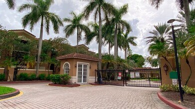 4856 N State Rd 7 in Coconut Creek, FL - Building Photo - Building Photo