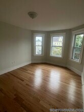 800 Washington St, Unit 3 in Boston, MA - Foto de edificio - Building Photo