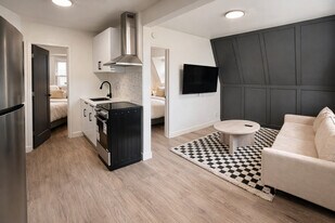 70 Marion St in Toronto, ON - Building Photo