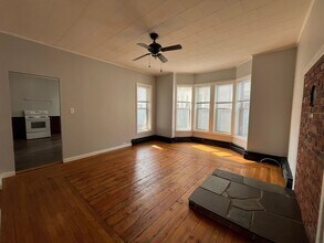 145 Pine St-Unit -Unit 1 in Manchester, NH - Building Photo - Building Photo