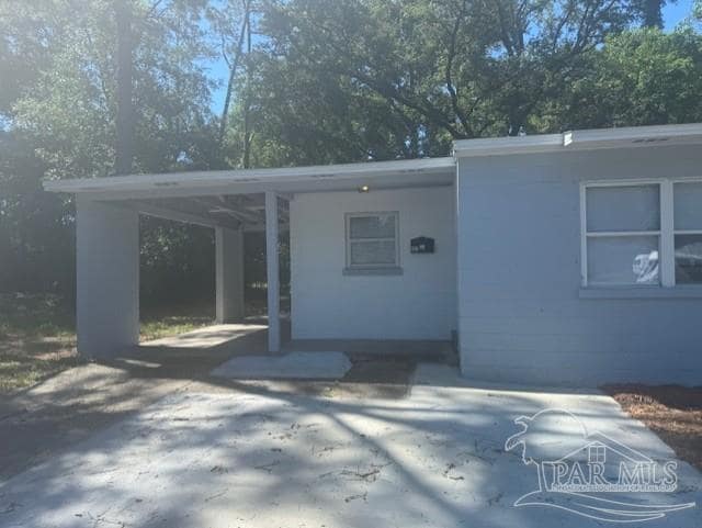 801 E Fairfield Dr in Pensacola, FL - Building Photo - Building Photo